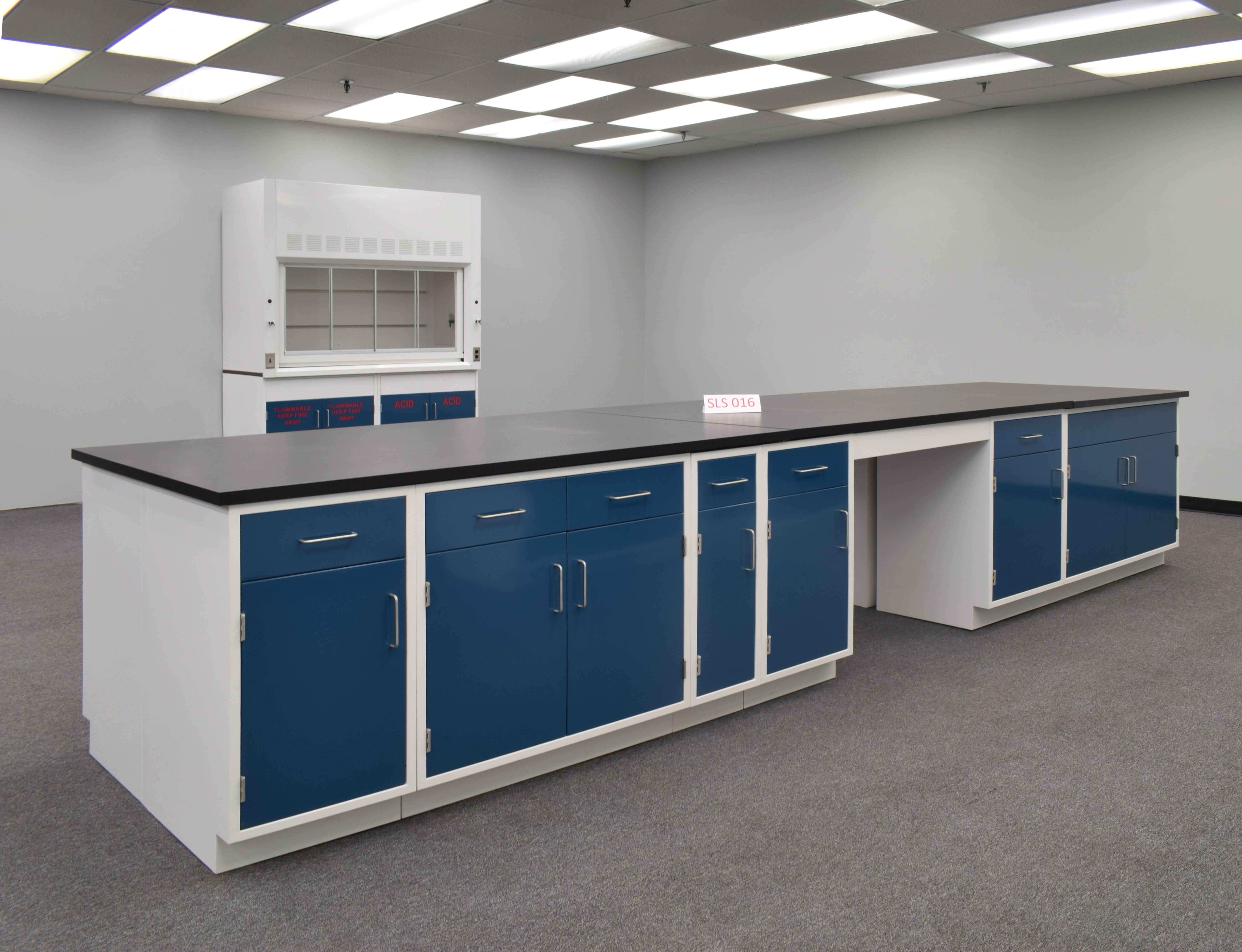 16′ Fisher American Island w/ Blue Cabinet Doors