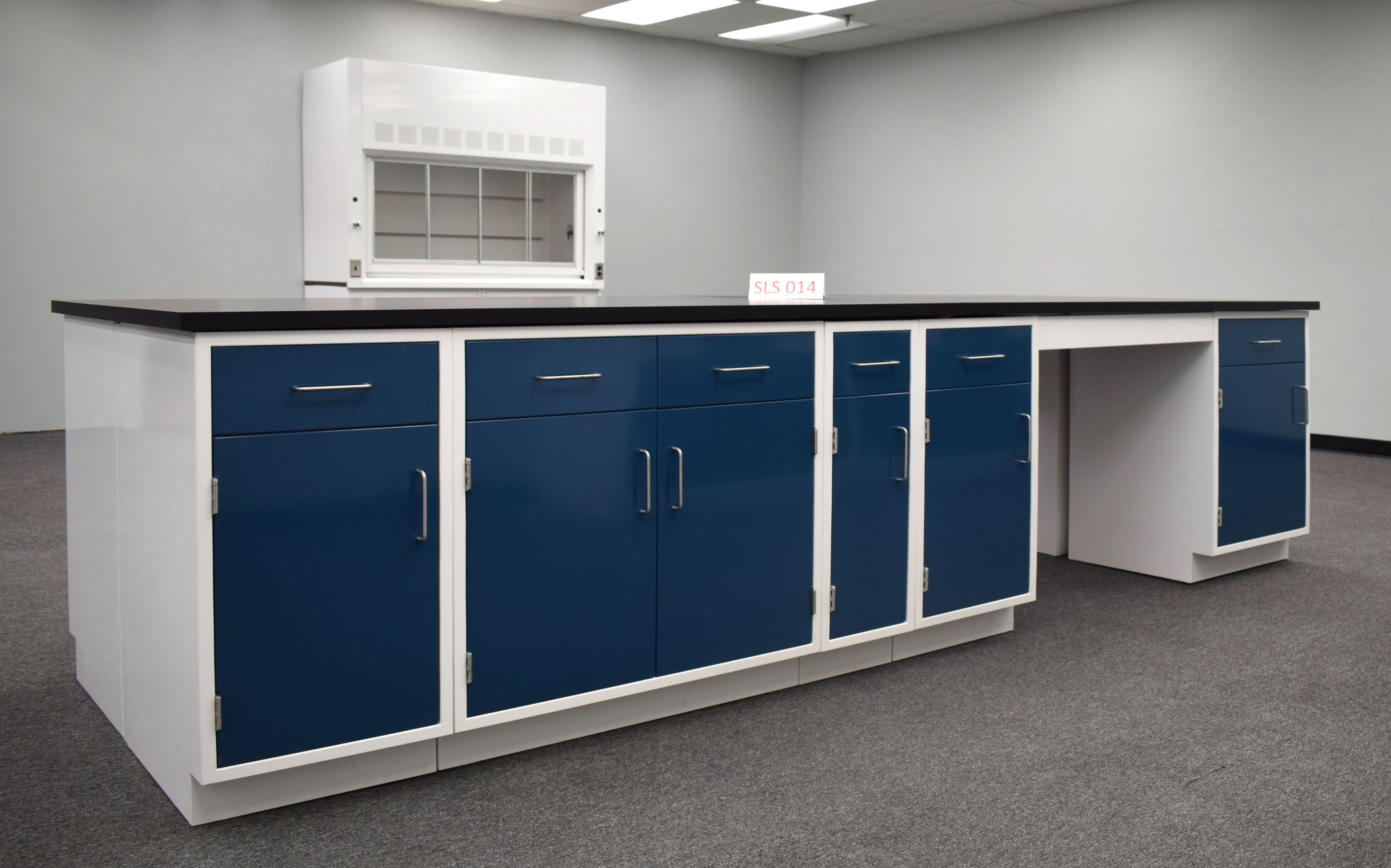 12′ Fisher American Island w/ Blue Cabinet Doors