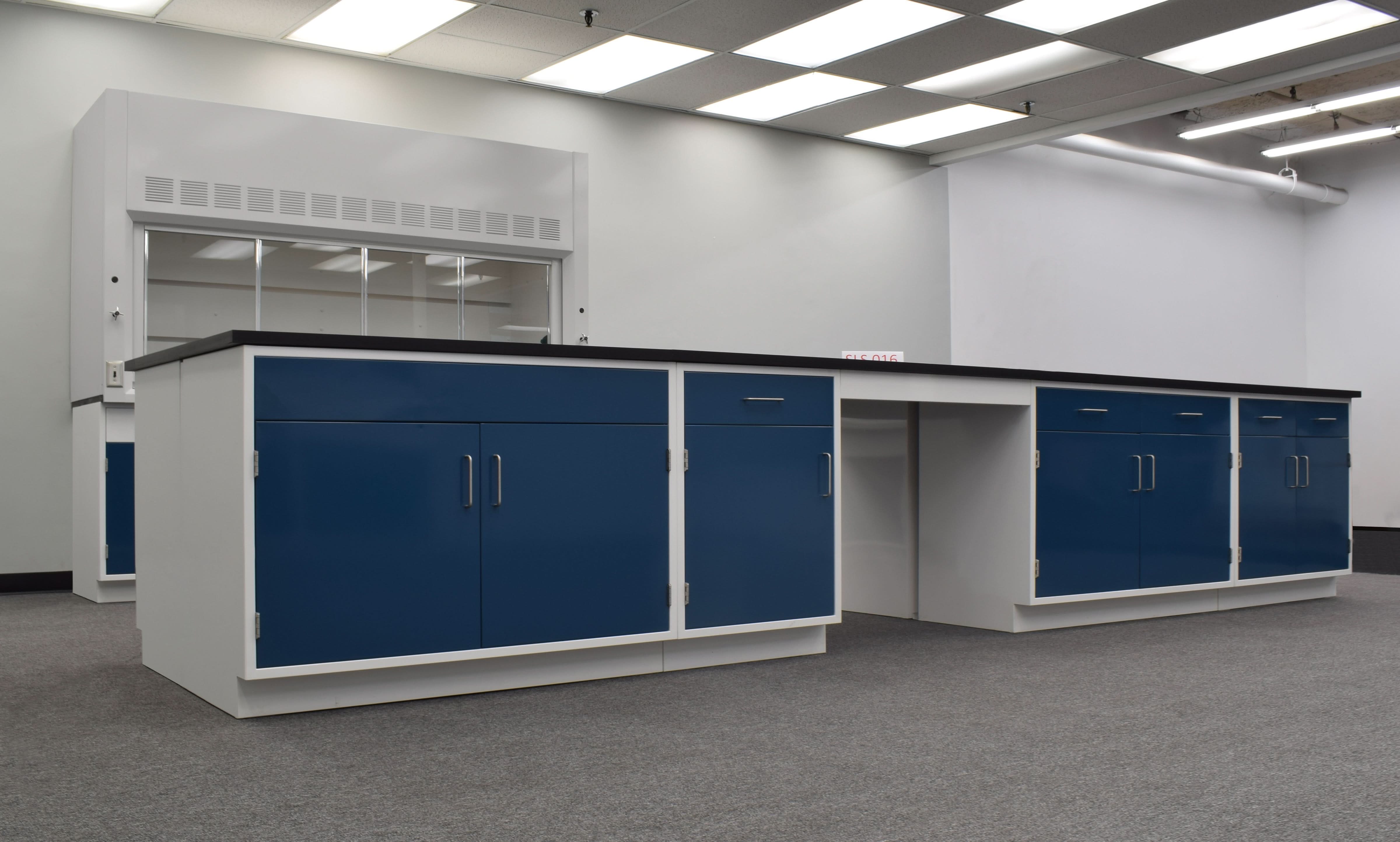 16′ Fisher American Island w/ Blue Cabinet Doors