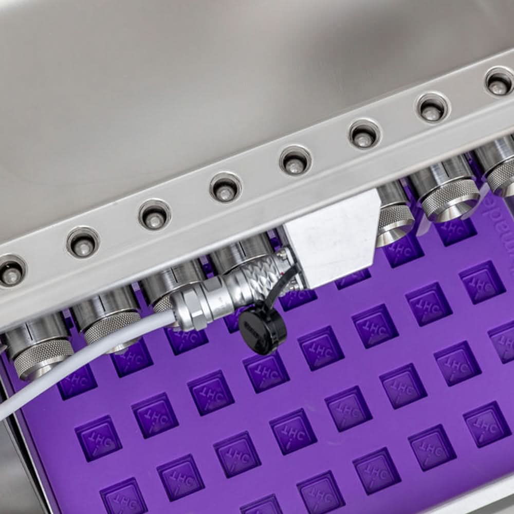 Truffly Made - Semi-Automatic Depositor - Push & Go