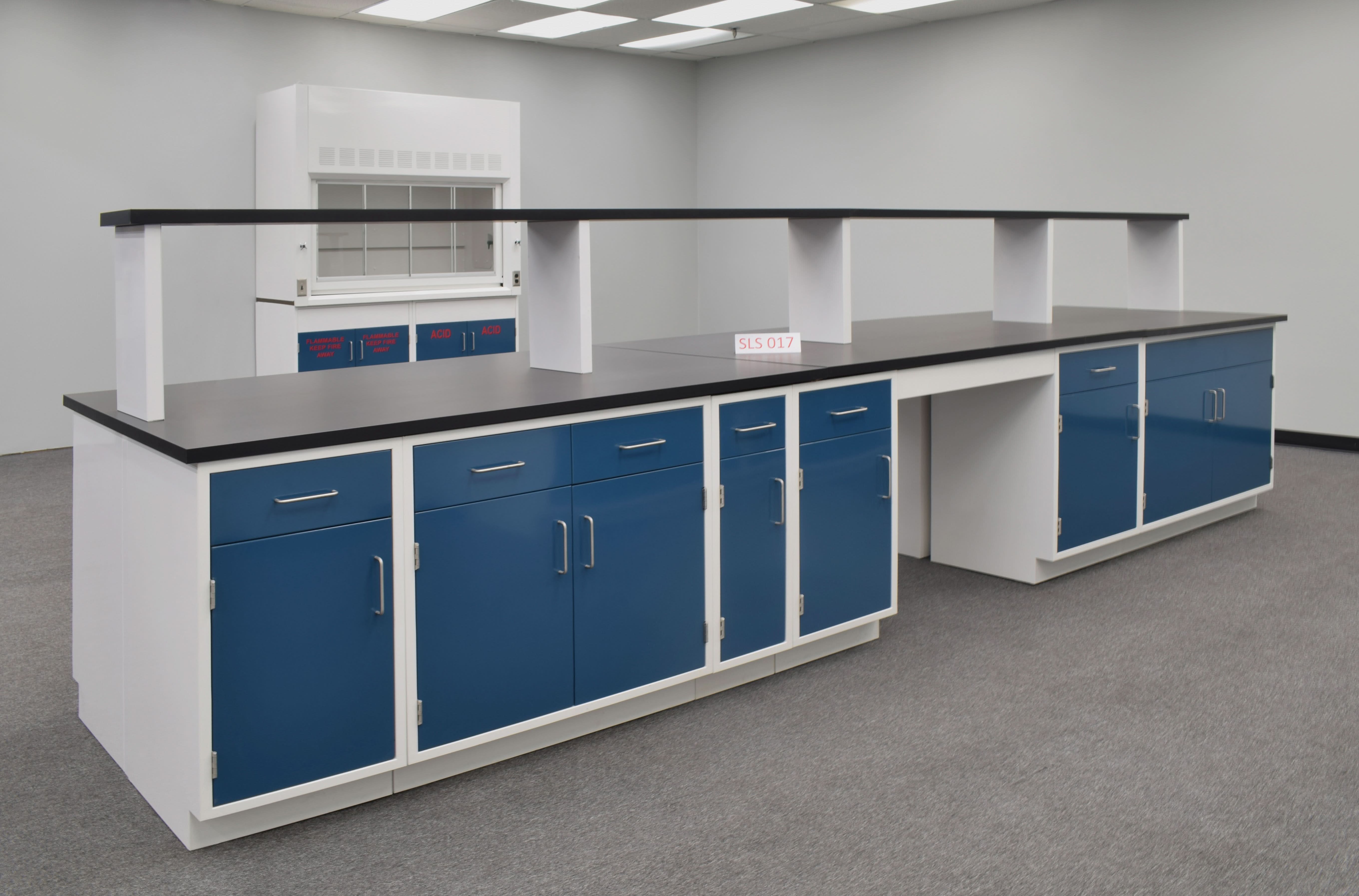 16′ Fisher American Island w/ Blue Cabinet Doors & Upper Shelving