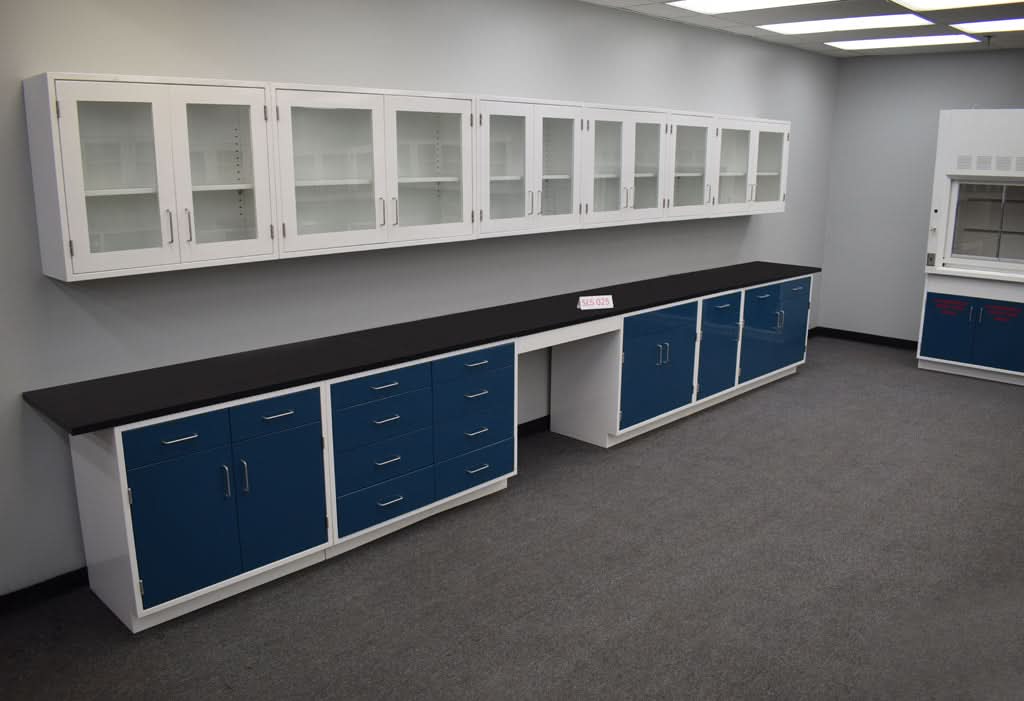 19′ Fisher American Cabinets w/ 19′ Wall Units