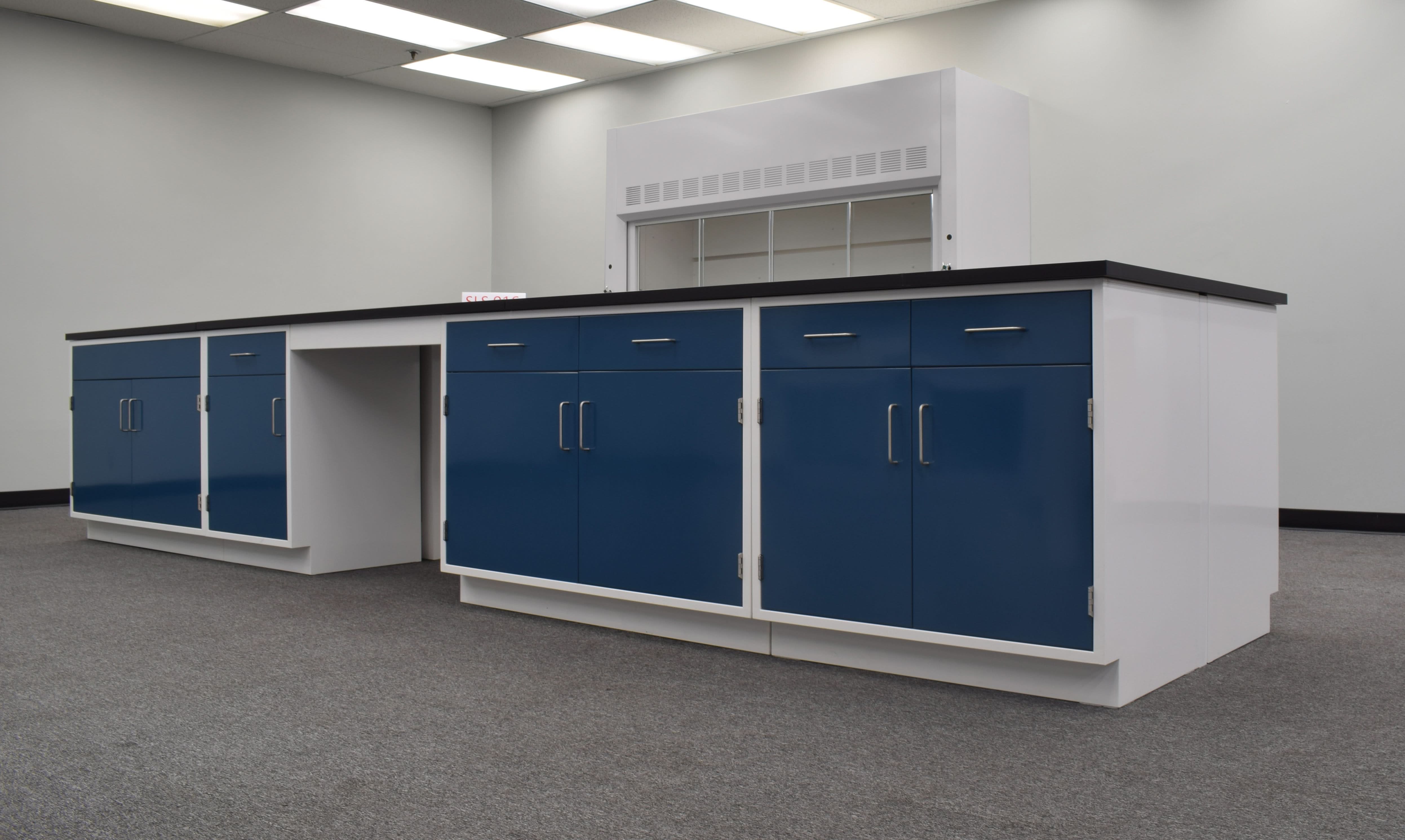 16′ Fisher American Island w/ Blue Cabinet Doors