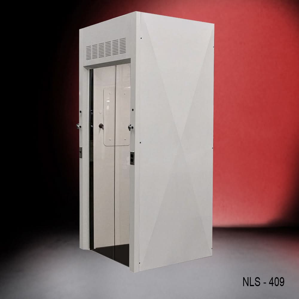 4′ x 4′ Fisher American Walk-In Fume Hood